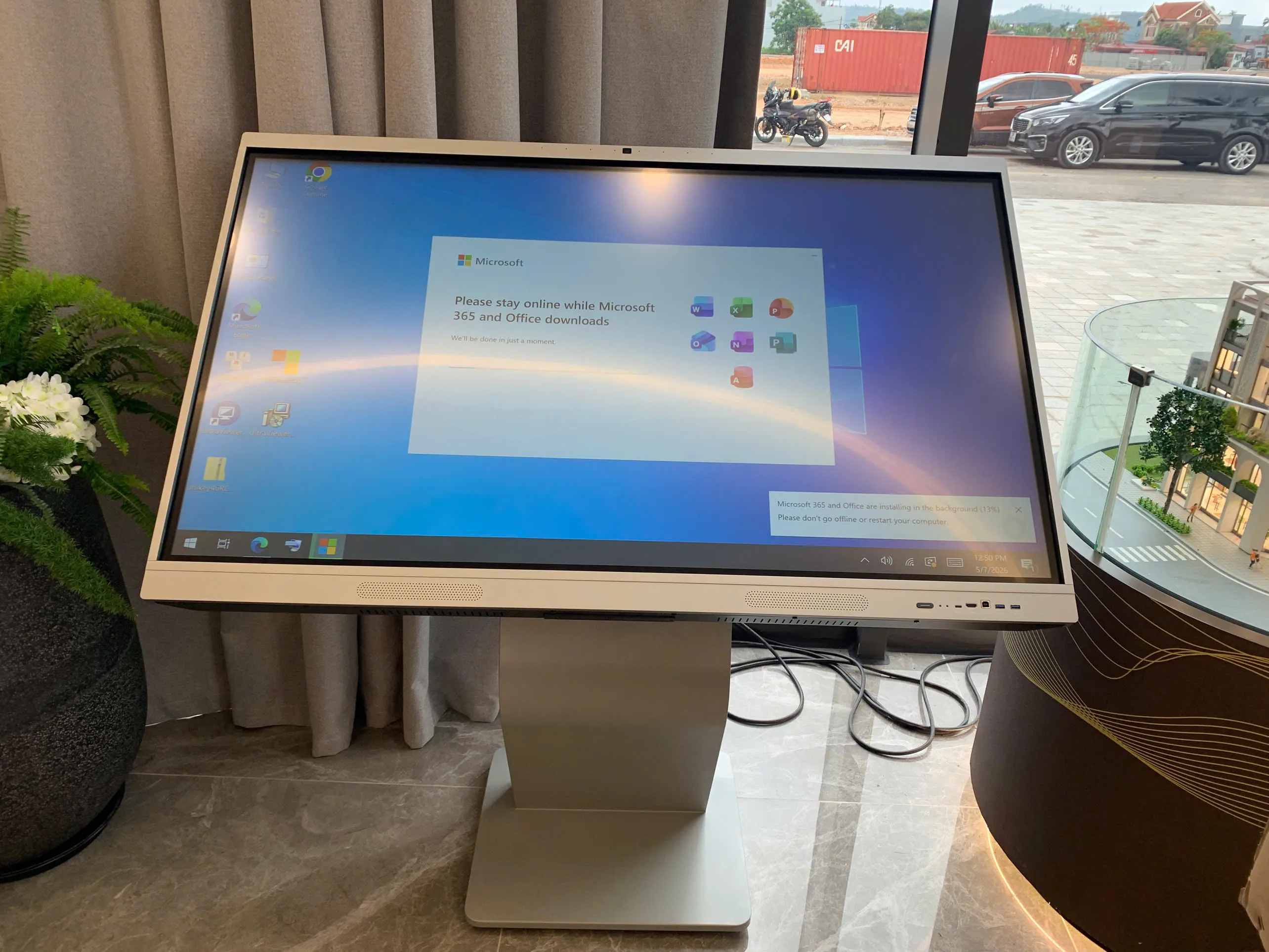 M&agrave;n h&igrave;nh tương t&aacute;c 55 inch tại Hải Ph&ograve;ng