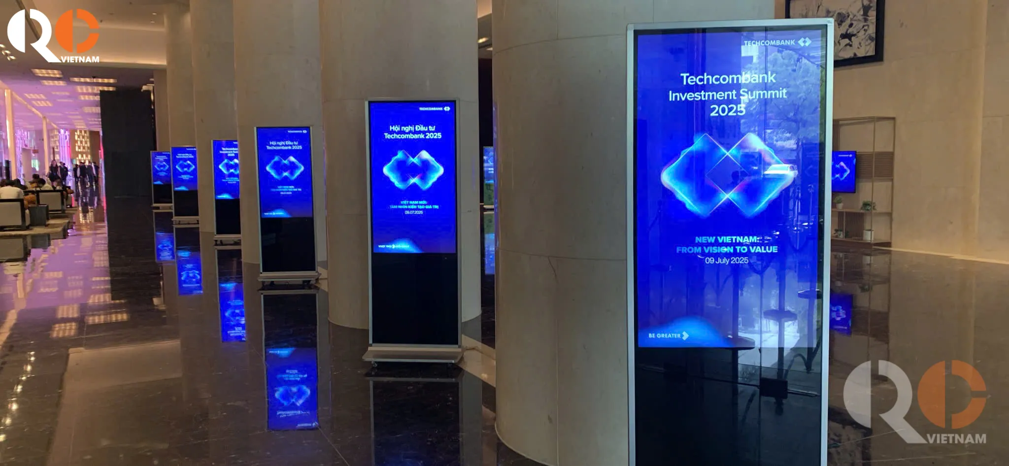Standee điện tử trong sự kiện